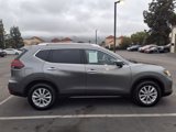 Used 2018 Nissan Rogue SV image 5