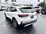 New 2024 Ford Escape SE image 3