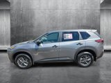 Used 2022 Nissan Rogue S image 2