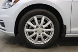 Used 2018 Volkswagen Golf SE image 3