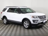 Used 2017 Ford Explorer XLT image 2