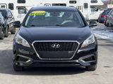 Used 2017 Hyundai Sonata SE image 2