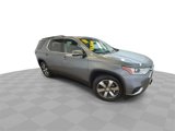 Certified 2019 Chevrolet Traverse LT w/ LT Premium Package image 2