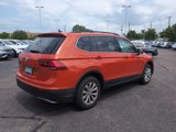 Used 2019 Volkswagen Tiguan SE w/ Panoramic Sunroof Package image 4