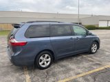 Used 2017 Toyota Sienna LE image 5