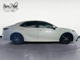Used 2023 Toyota Camry SE image 2