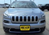 Used 2017 Jeep Cherokee Limited image 3