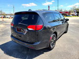 Used 2020 Chrysler Pacifica Touring-L Plus image 3