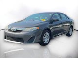Used 2014 Toyota Camry LE image 2