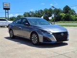Used 2024 Nissan Altima 2.5 SV image 3