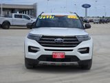 Used 2022 Ford Explorer XLT w/ Equipment Group 202A image 2