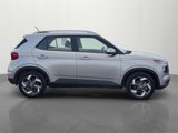 Used 2023 Hyundai Venue SEL image 4