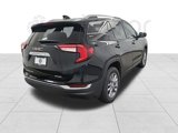 Used 2024 GMC Terrain SLT image 5