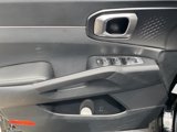 Used 2024 Kia Sorento S image 3
