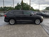 Used 2018 Volkswagen Tiguan SE w/ Panoramic Sunroof Package image 3