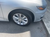 Used 2020 Chevrolet Malibu LT w/ Leather Package image 2