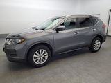 Used 2019 Nissan Rogue SV image 2