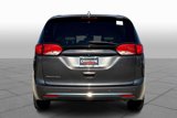 Used 2017 Chrysler Pacifica Touring-L Plus w/ Advanced Safetytec Group image 4