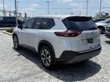 Used 2022 Nissan Rogue SV image 5