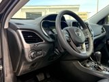 Used 2021 Jeep Cherokee Limited image 3