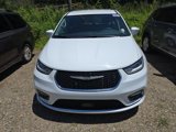 Used 2022 Chrysler Pacifica Touring-L image 2