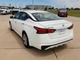 Used 2024 Nissan Altima 2.5 S image 3