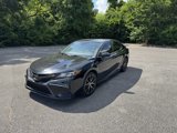 Used 2022 Toyota Camry SE image 2