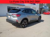 Used 2022 Ford Escape SE w/ SE Sport Appearance Package image 3