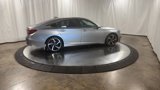 Used 2018 Honda Accord Sport image 2