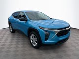 Used 2025 Chevrolet Trax LS image 3