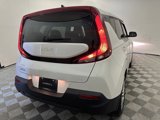 Used 2022 Kia Soul LX image 5