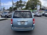 Used 2010 Chrysler Town & Country Touring image 6