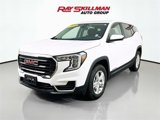 Used 2024 GMC Terrain SLE image 3