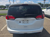 Used 2017 Chrysler Pacifica Touring-L Plus image 4