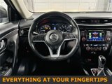 Used 2018 Nissan Rogue SV w/ Premium Package image 4