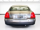 Used 2004 Lincoln Town Car Ultimate image 5