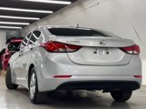 Used 2015 Hyundai Elantra SE image 4
