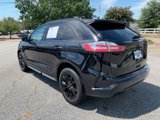 Certified 2023 Ford Edge SE w/ Black Appearance Package image 4