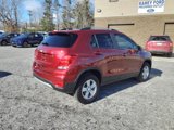 Used 2022 Chevrolet Trax LT w/ LT Convenience Package image 4