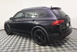 Used 2022 Volkswagen Tiguan SE R-Line image 3