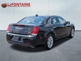 Used 2016 Chrysler 300 C image 5