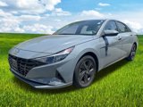 Used 2023 Hyundai Elantra SEL image 3