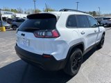 Used 2023 Jeep Cherokee Altitude Lux image 3