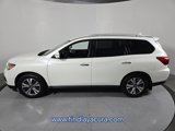 Used 2020 Nissan Pathfinder SV image 3