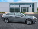 Used 2024 Hyundai Elantra SEL image 3