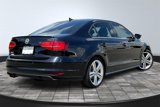 Used 2016 Volkswagen Jetta GLI SE image 2