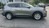 Used 2018 Nissan Rogue SV image 5