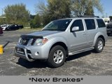 Used 2012 Nissan Pathfinder SV image 4
