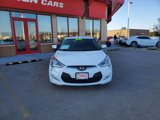 Used 2017 Hyundai Veloster image 2