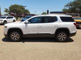 Used 2023 GMC Acadia SLT image 2